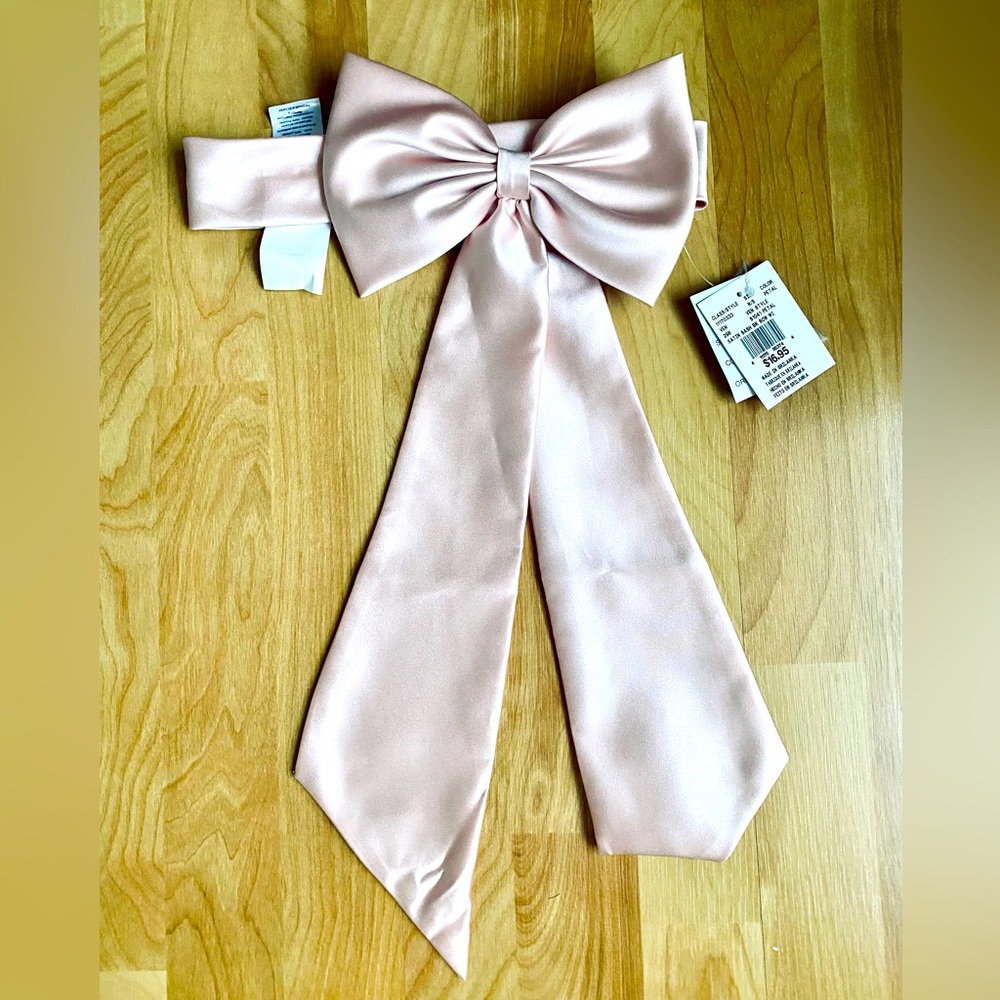 David’s Bridal Satin Bow Flower Girl Sash - Petal Pink